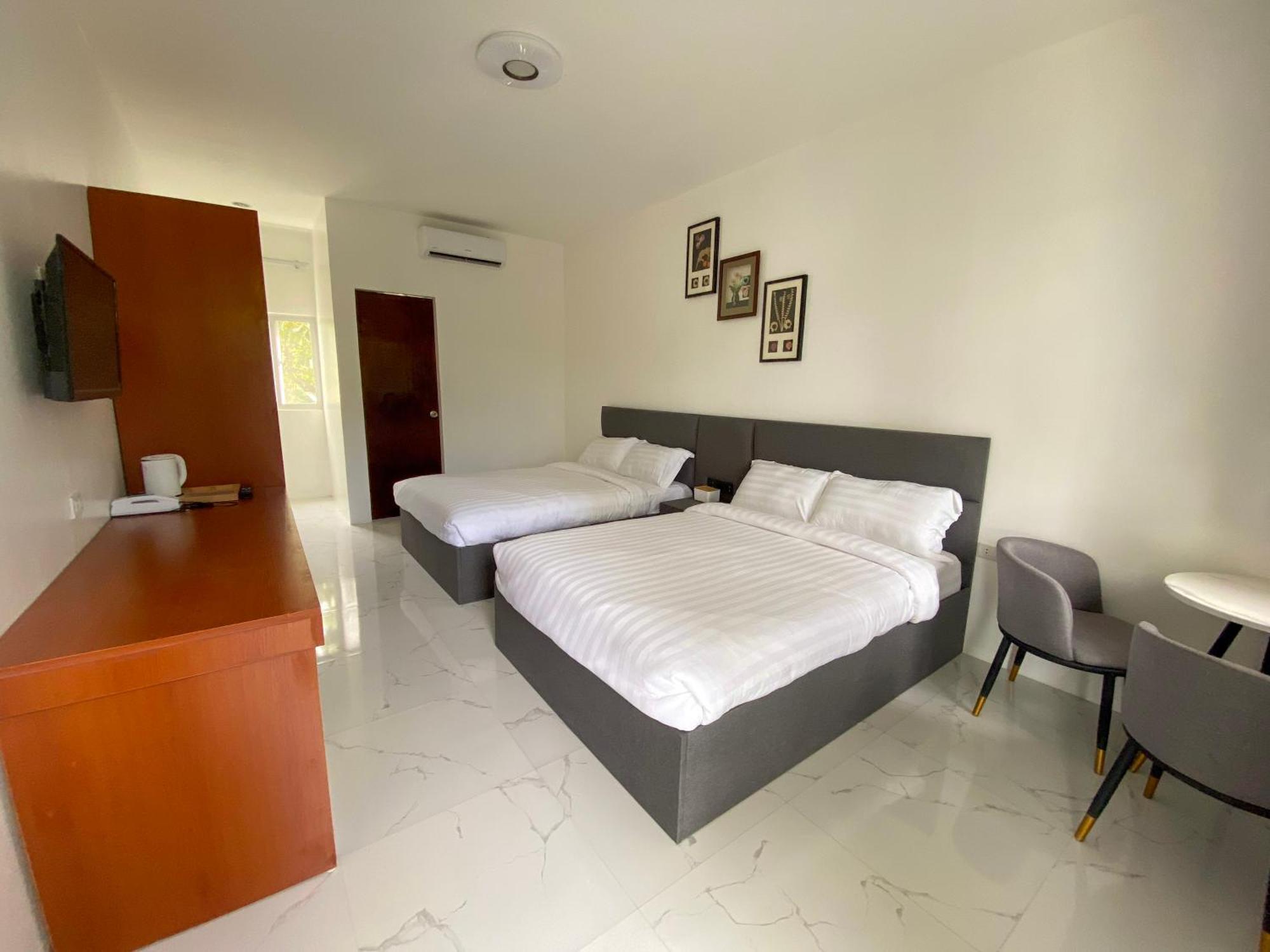 Q Beach Resort Cabangan الغرفة الصورة