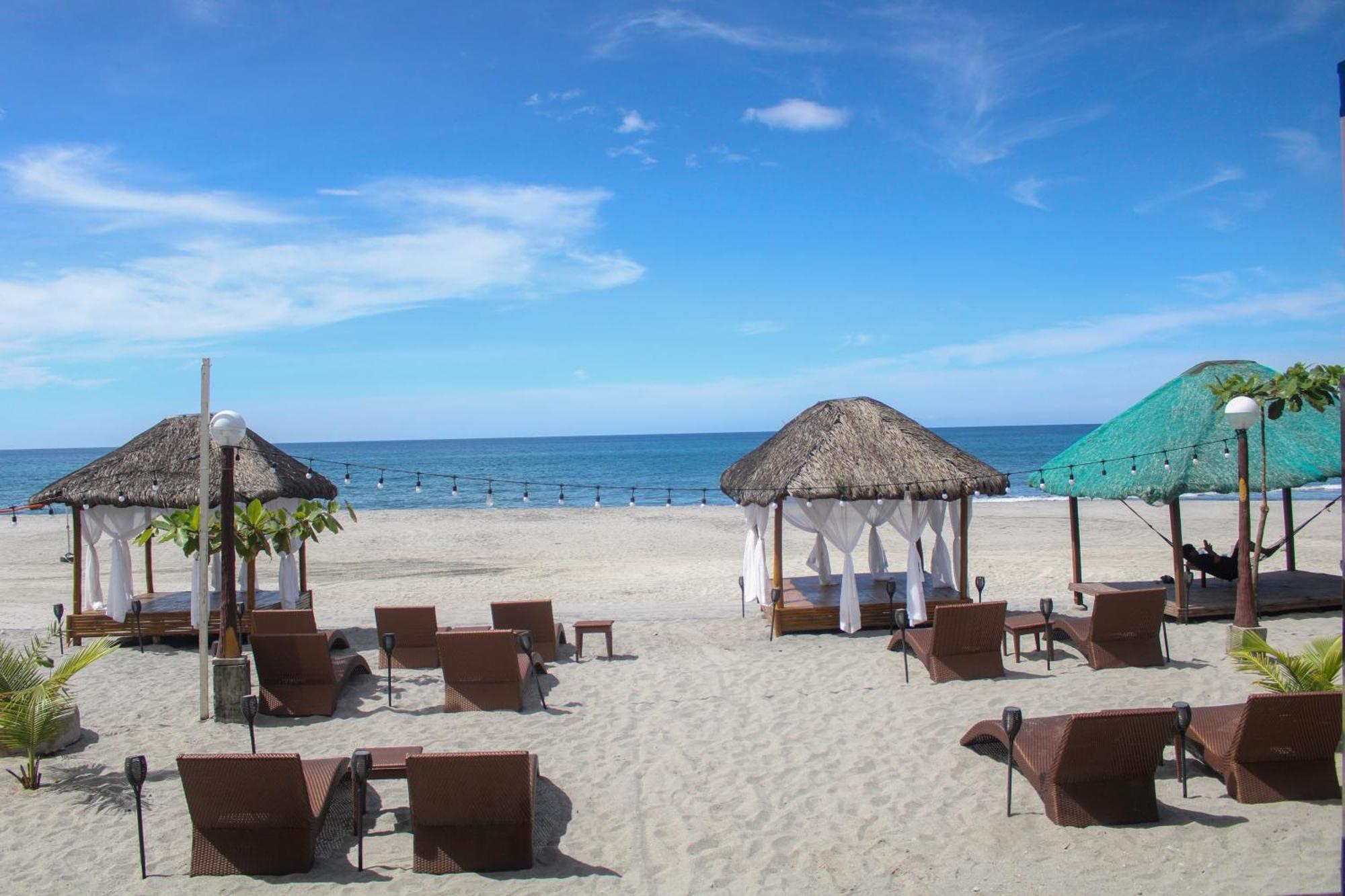 Q Beach Resort Cabangan المظهر الخارجي الصورة