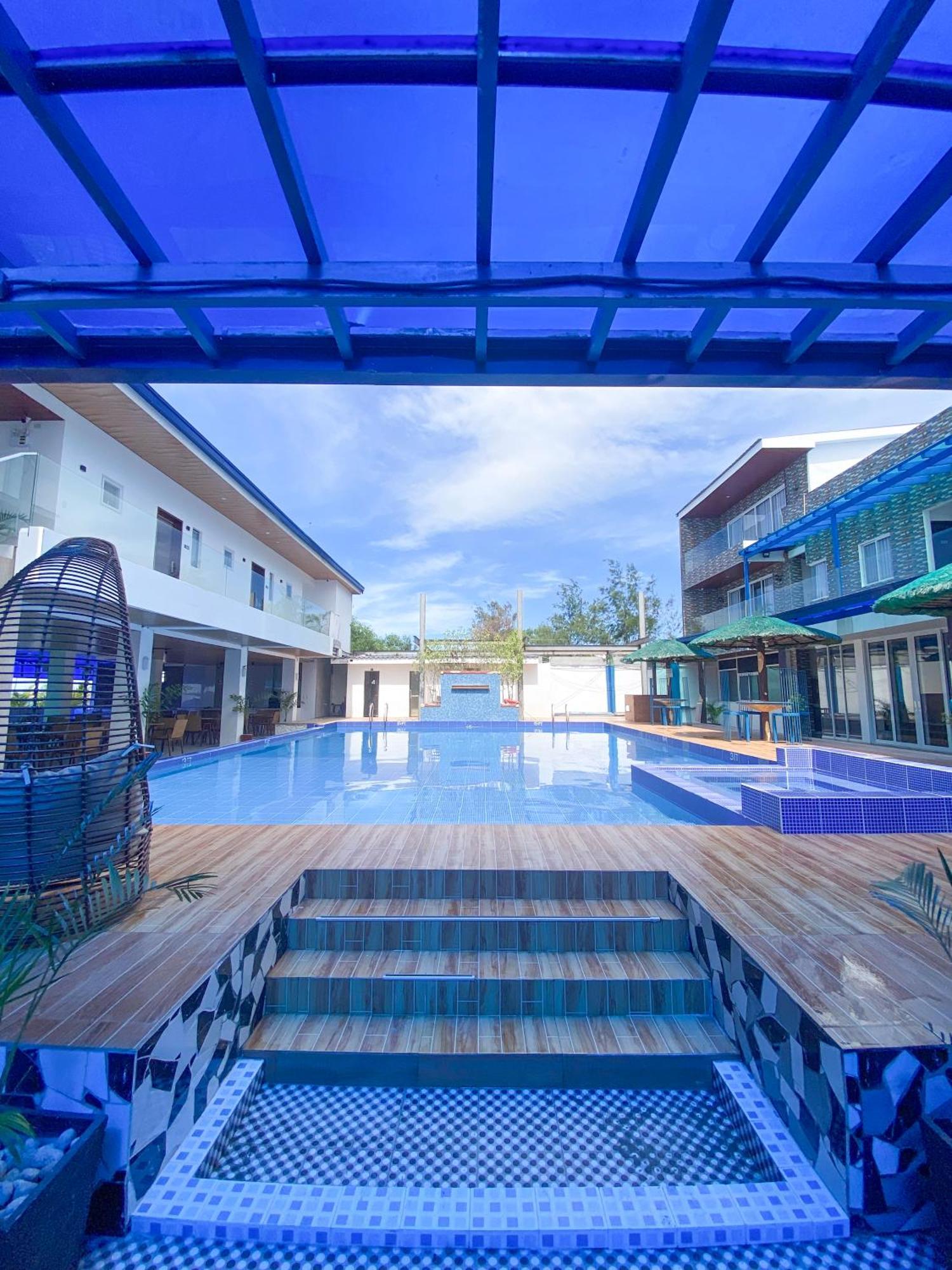 Q Beach Resort Cabangan المظهر الخارجي الصورة